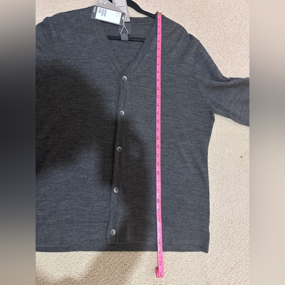 H&M Marino Wool Cardigan Sweater NWT L - Picture 5 of 6